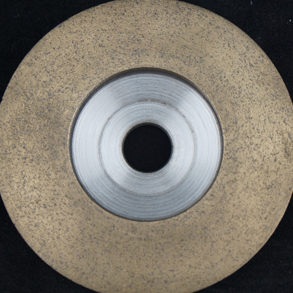 What separates a diamond grinding wheel from a regular grinding wheel