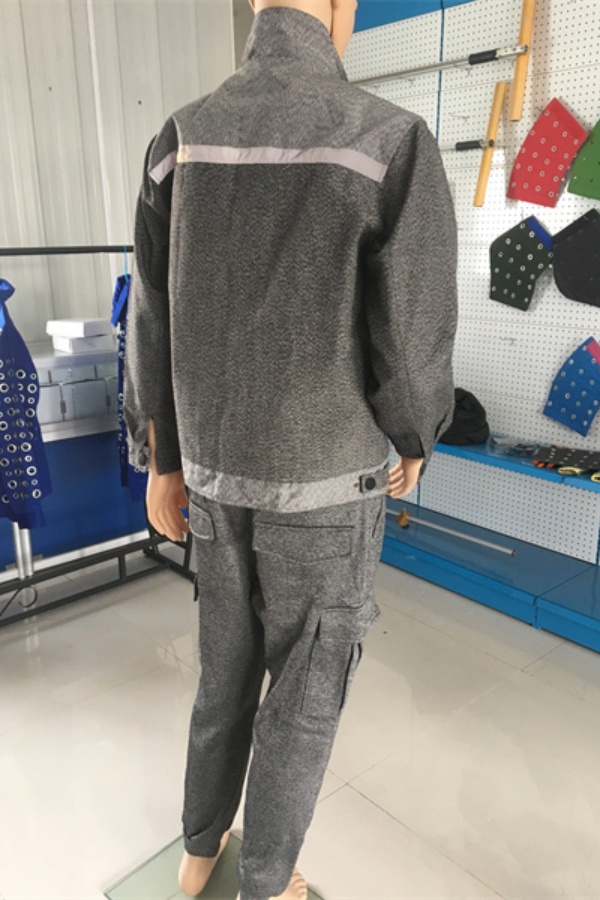 Anti cutting clothing1