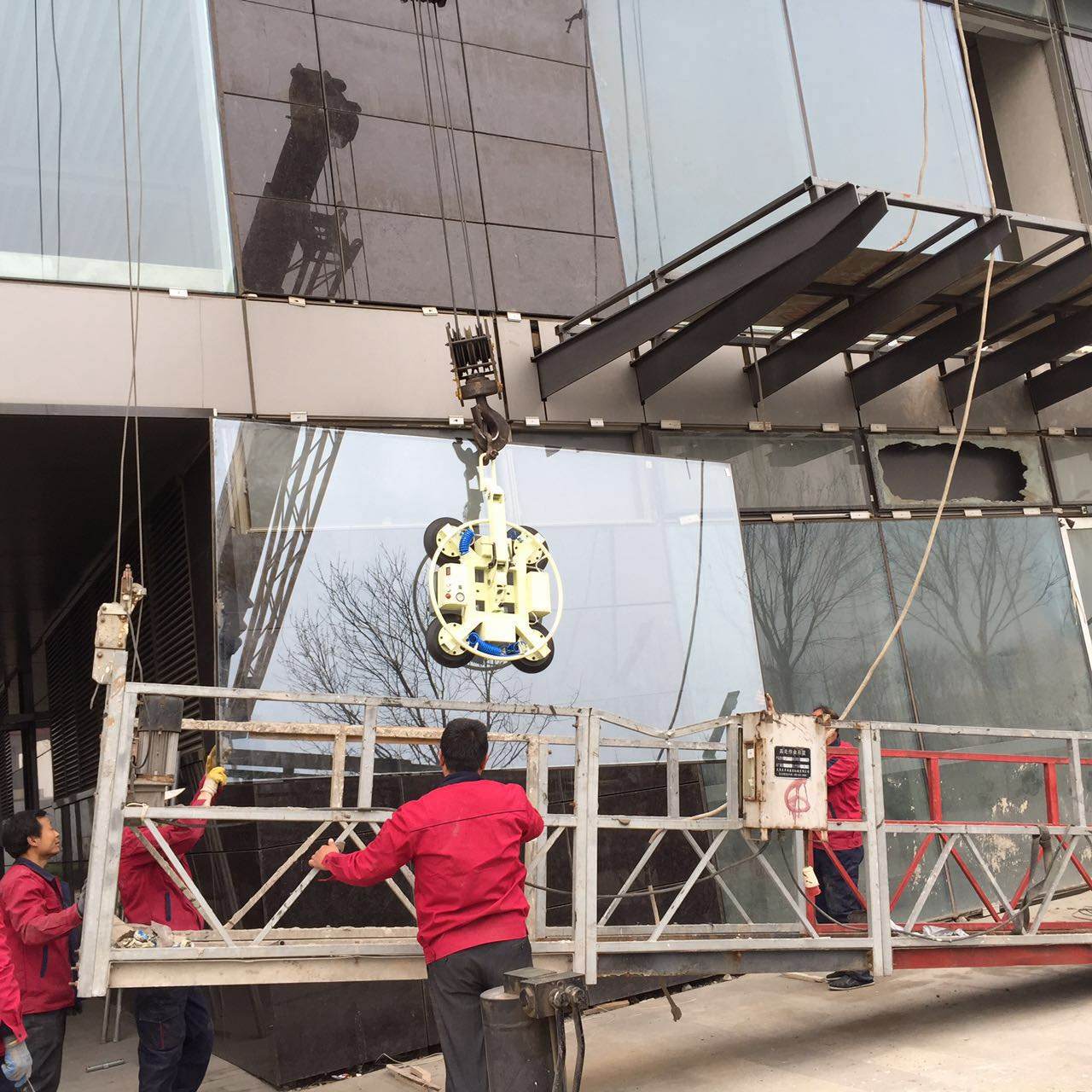 X Type Electrical Glass Lifter Sucker