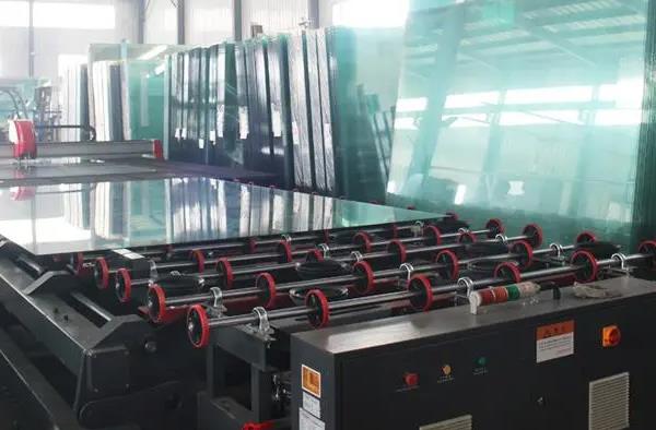 What is glass machinery?