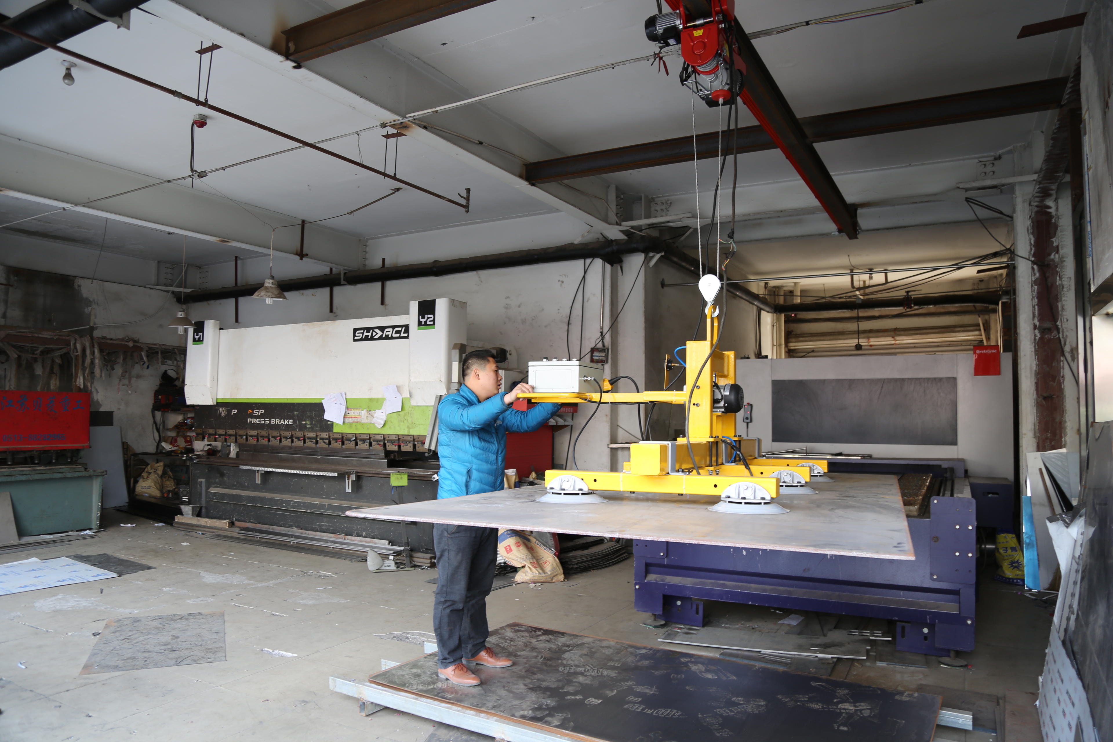 X Type Electrical Glass Lifter Sucker